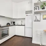 Albatross Towers Przymorze By Renters 格但斯克